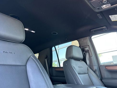 Certified 2025 GMC Yukon Denali RWD image 19