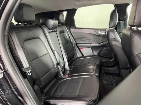 Used 2025 Ford Escape Platinum image 31