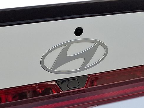 New 2026 Hyundai Elantra Sport image 18