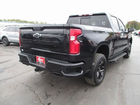 Used 2021 Chevrolet Silverado 1500 LT Trail Boss w/ LT Trail Boss Premium Package image 4