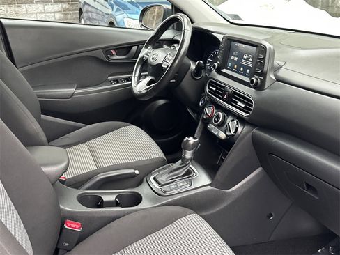 Used 2018 Hyundai Kona SEL image 11