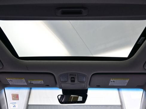 Certified 2021 Hyundai Kona Ultimate w/ Cargo Package image 18