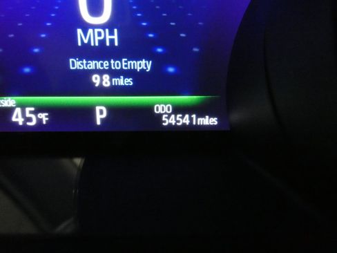 Used 2022 Toyota Camry XSE image 18