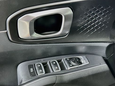Used 2024 Kia Sorento S FWD image 15