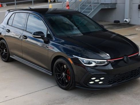 Used 2022 Volkswagen GTI SE FWD image 18