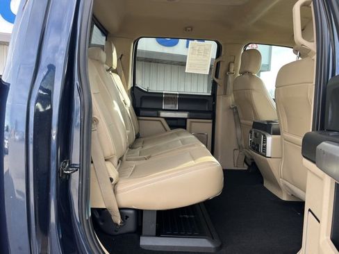 Used 2017 Ford F250 Lariat w/ Chrome Package image 39