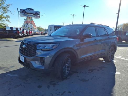 New 2026 Ford Explorer ST-Line w/ ST-Line Street Pack RWD image 7