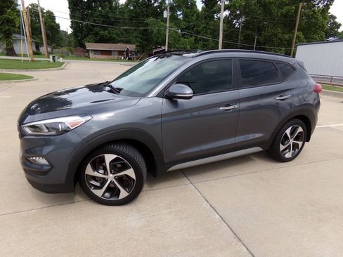 Used 2018 Hyundai Tucson Limited w/ Ultimate Package 02 AWD/4WD image 5