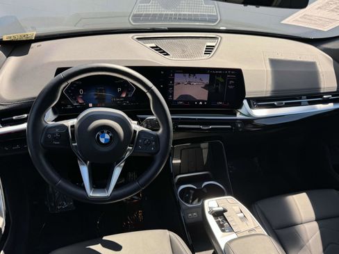 Used 2025 BMW X1 xDrive28i w/ Convenience Package image 8