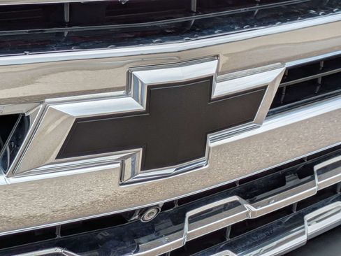 Used 2022 Chevrolet Silverado 1500 LTZ w/ Technology Package AWD/4WD image 14