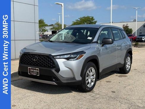 Used 2023 Toyota Corolla Cross L AWD/4WD image 7