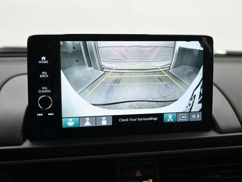 New 2025 Honda Pilot Touring image 13