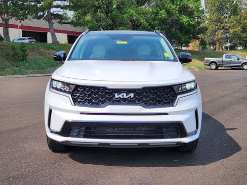 Used 2023 Kia Sorento S w/ Panoramic Sunroof Package image 5