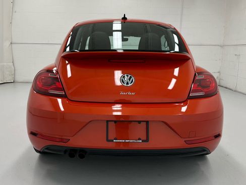 Used 2018 Volkswagen Beetle 2.0T S FWD image 7