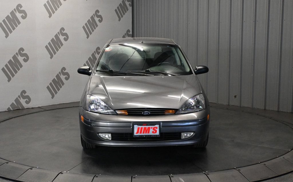 Used 2003 Ford Focus ZX3 Hatchback FWD image 2