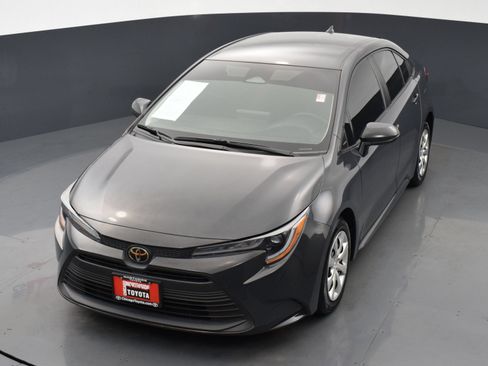 Used 2023 Toyota Corolla LE FWD image 22