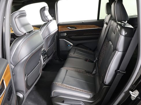 Used 2022 Jeep Grand Cherokee L Summit w/ Advanced Protech Group IV AWD/4WD image 42