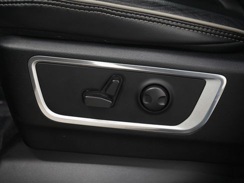 Used 2023 RAM 1500 Laramie image 26