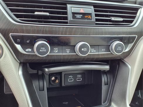 Used 2022 Honda Accord Touring image 20