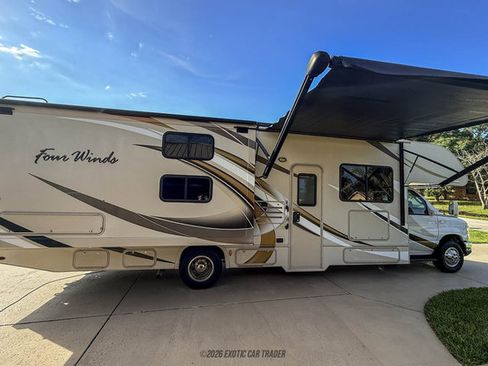 Used 2017 Ford E-450 and Econoline 450 Super Duty w/ Motorhome Prep Package RWD image 64