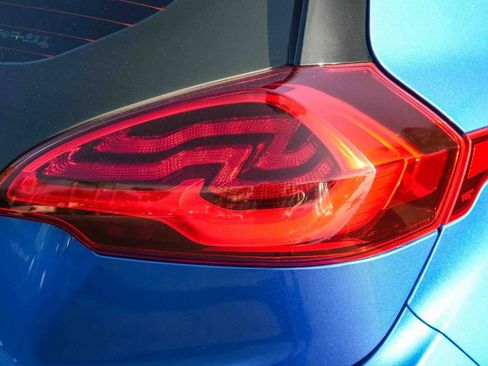 Used 2019 Chevrolet Bolt Premier FWD image 7