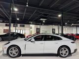 Used 2025 Porsche Panamera image 4