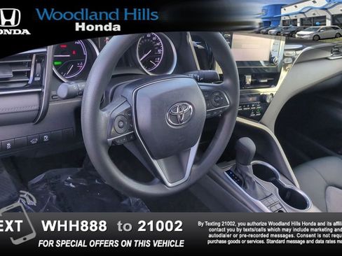 Used 2022 Toyota Camry LE image 9