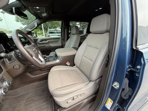 Used 2024 GMC Sierra 1500 SLT w/ SLT Premium Plus Package AWD/4WD image 10