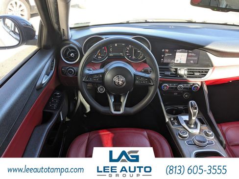 Used 2021 Alfa Romeo Giulia Ti w/ Nero Edizione image 15
