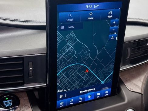 Used 2020 Ford Explorer Platinum w/ Premium Technology Package AWD/4WD image 13