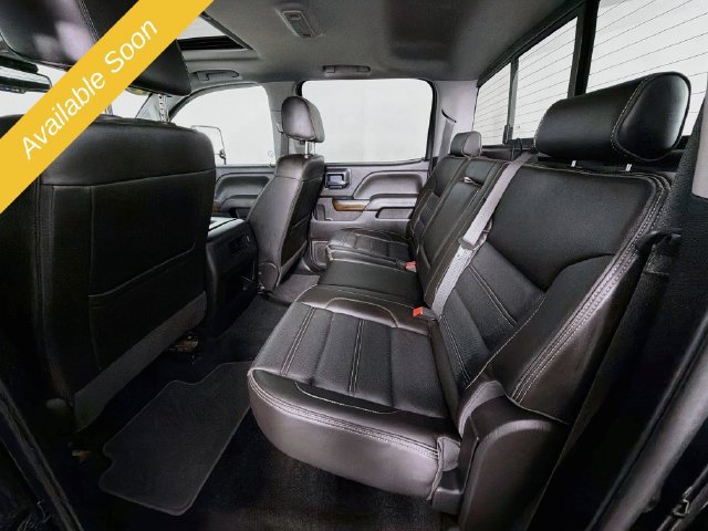 Used 2018 GMC Sierra 2500 Denali w/ Suspension Package, Off-Road AWD/4WD image 25