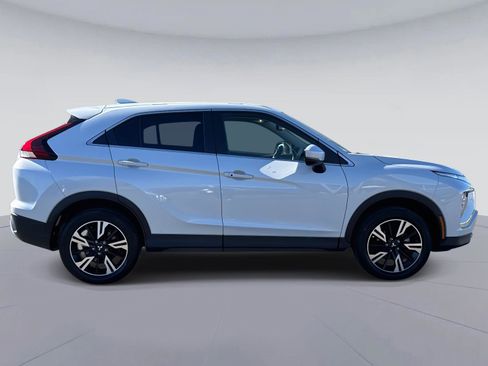 Used 2024 Mitsubishi Eclipse Cross SE image 2