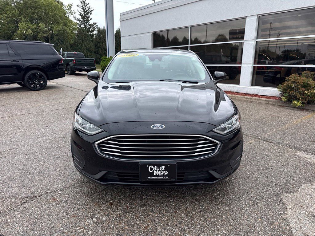 Used 2020 Ford Fusion SE FWD image 8