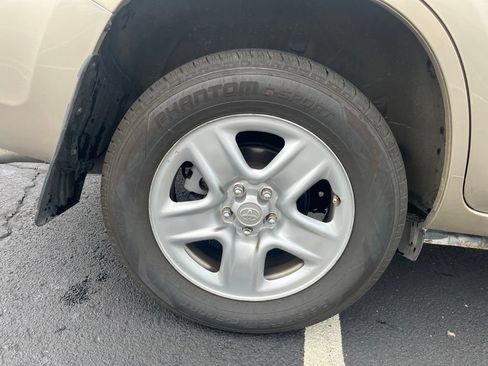 Used 2007 Toyota RAV4 4WD image 11
