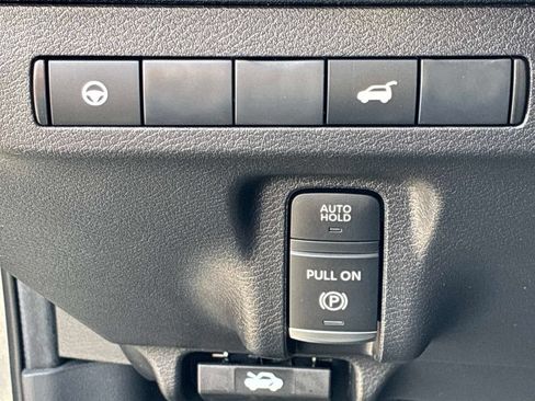 Certified 2025 Nissan Murano SV AWD/4WD image 24