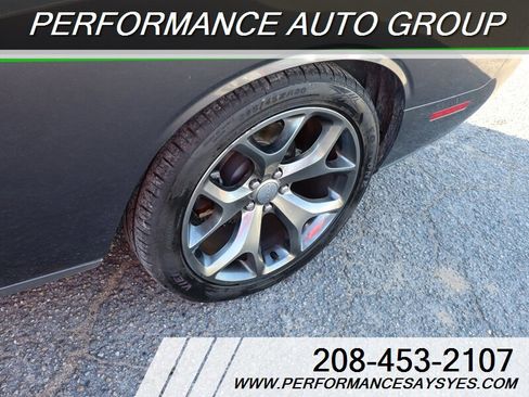 Used 2015 Dodge Challenger SXT Plus image 17