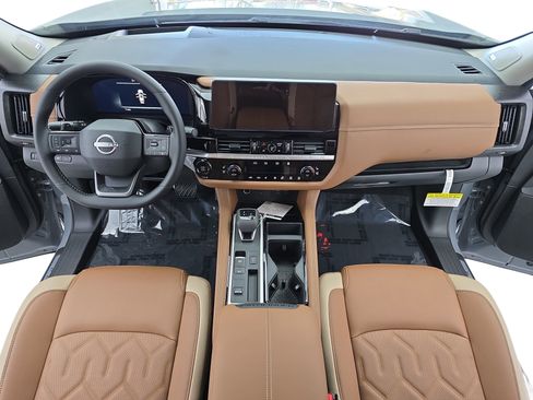 New 2026 Nissan Pathfinder Platinum image 9