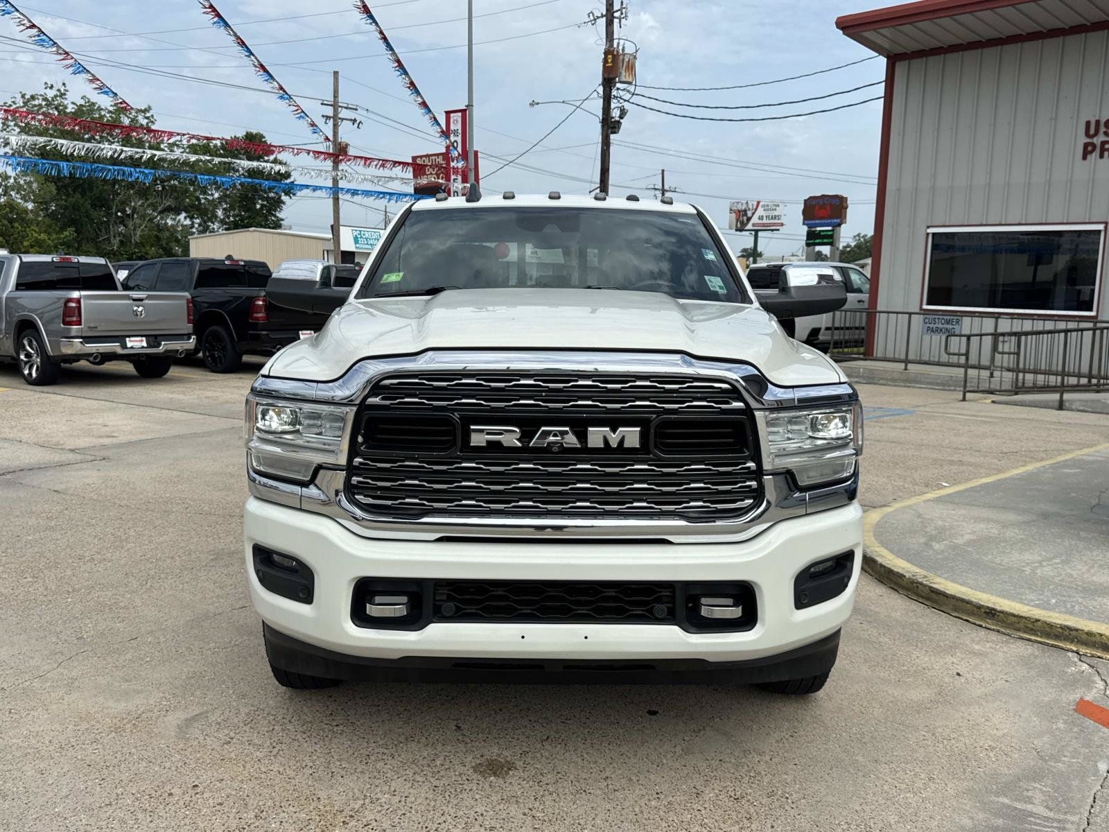 Used 2019 RAM 3500 Limited AWD/4WD image 2