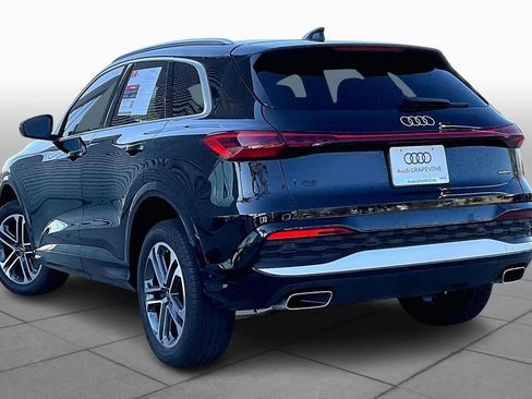 Certified 2025 Audi Q5 Premium w/ Convenience Package image 11