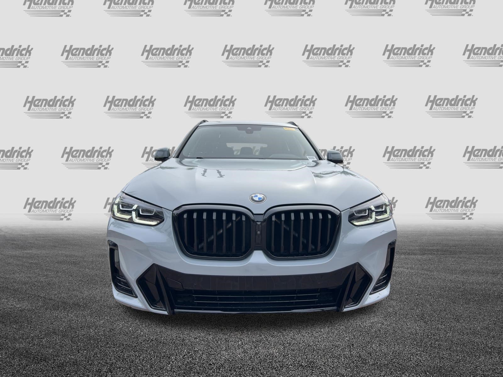 Used 2024 BMW X3 xDrive30i w/ Premium Package AWD/4WD image 3