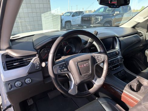 Certified 2019 GMC Yukon XL SLT AWD/4WD image 7