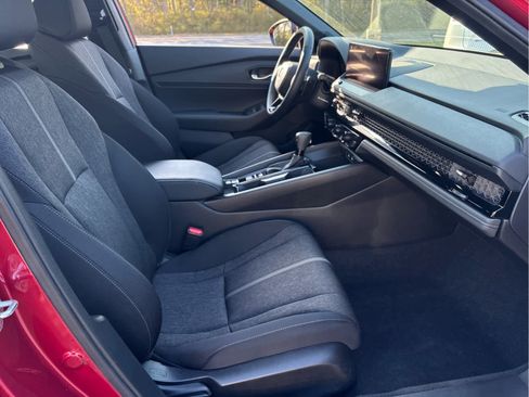 Certified 2025 Honda Accord Sport image 24