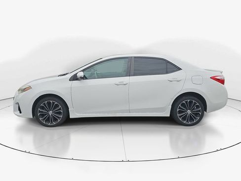 Used 2014 Toyota Corolla S Premium w/ Driver Convenience Package image 4