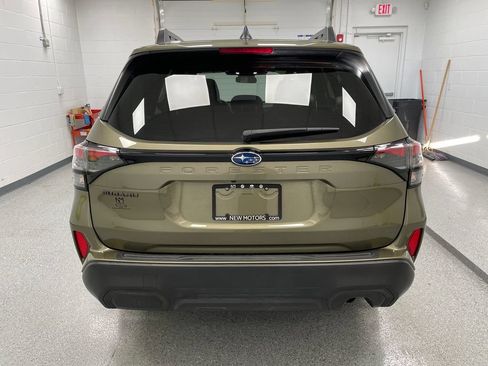 Certified 2025 Subaru Forester Premium AWD/4WD image 13