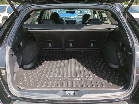 Used 2020 Subaru Outback Limited w/ Popular Package #2 image 13