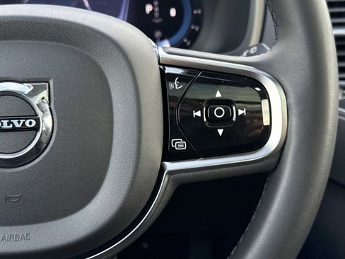 Used 2024 Volvo XC90 B5 Core w/ Protection Package Premier image 8