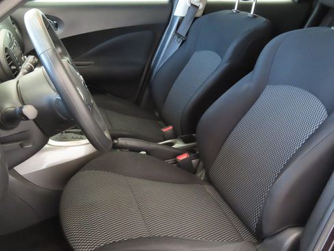 Used 2016 Nissan Juke S FWD image 10