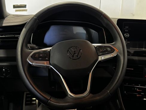 Used 2025 Volkswagen Jetta Sport FWD image 4