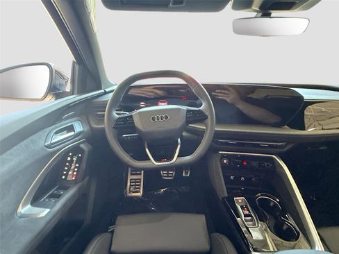 Certified 2025 Audi SQ5 Premium Plus AWD/4WD image 11