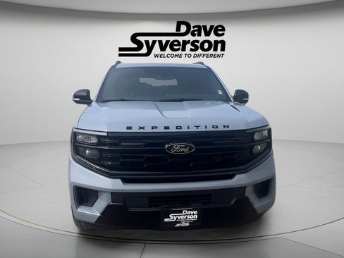 New 2026 Ford Expedition Platinum w/ Stealth Appearance Package AWD/4WD image 2